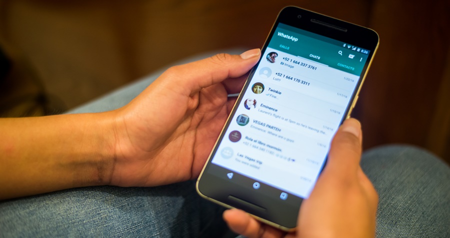 Menkomdigi Sebut Isu Pembatasan WhatsApp Call Menyesatkan